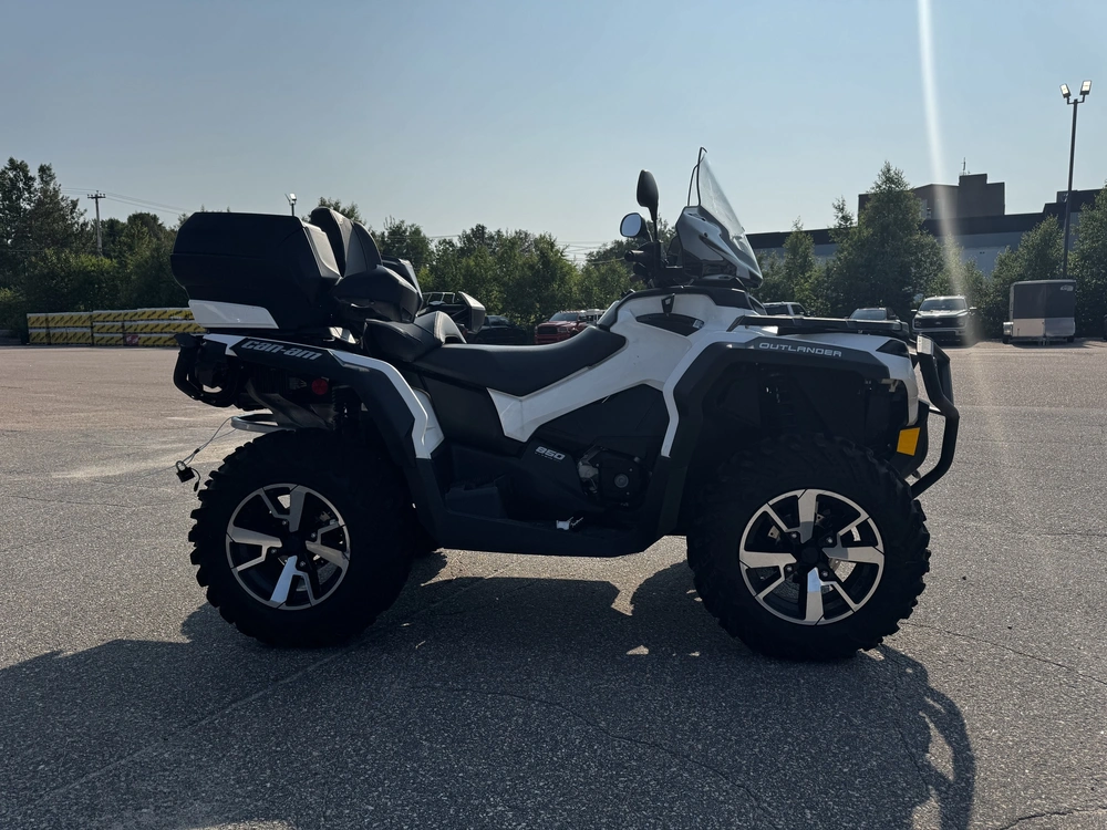 2021 Can-am Outlander Max 850 North Star Édition alt