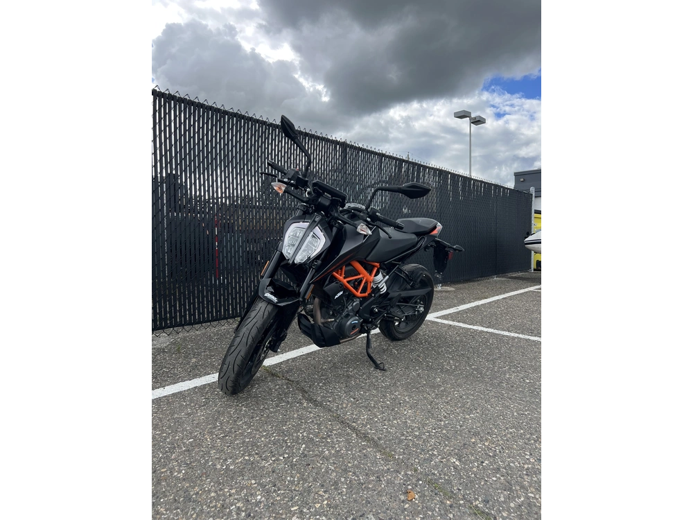 2023 Ktm 390 Duke alt