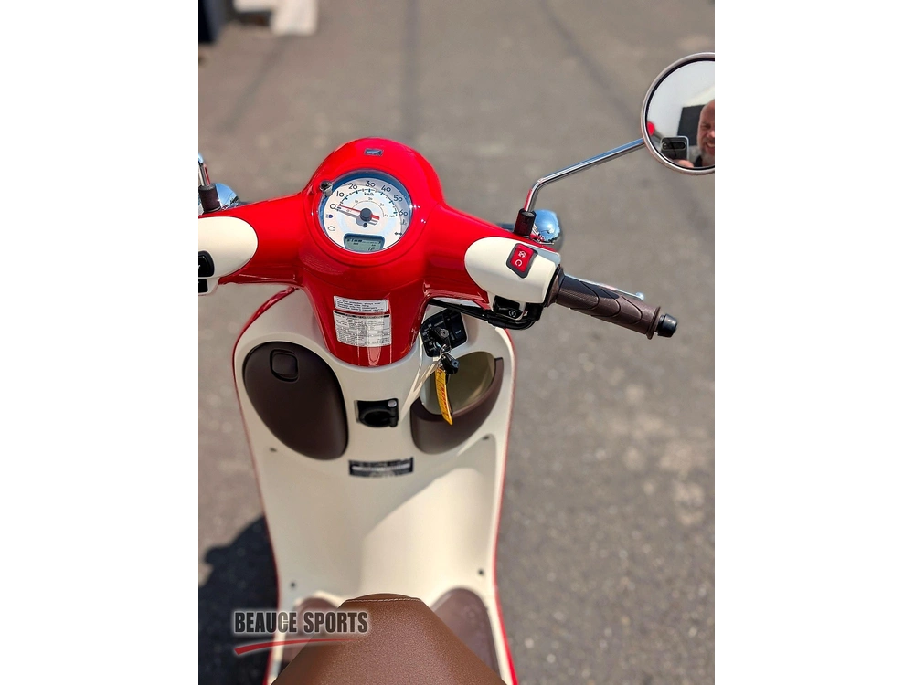 Honda Giorno Ncw50s | 🌍 Rival Piaggio Typhoon 50, Vespa Primavera 50 & Yamaha Jog 🌍 2025 alt