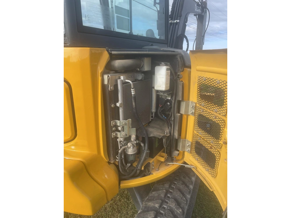 2016 John Deere 35g alt