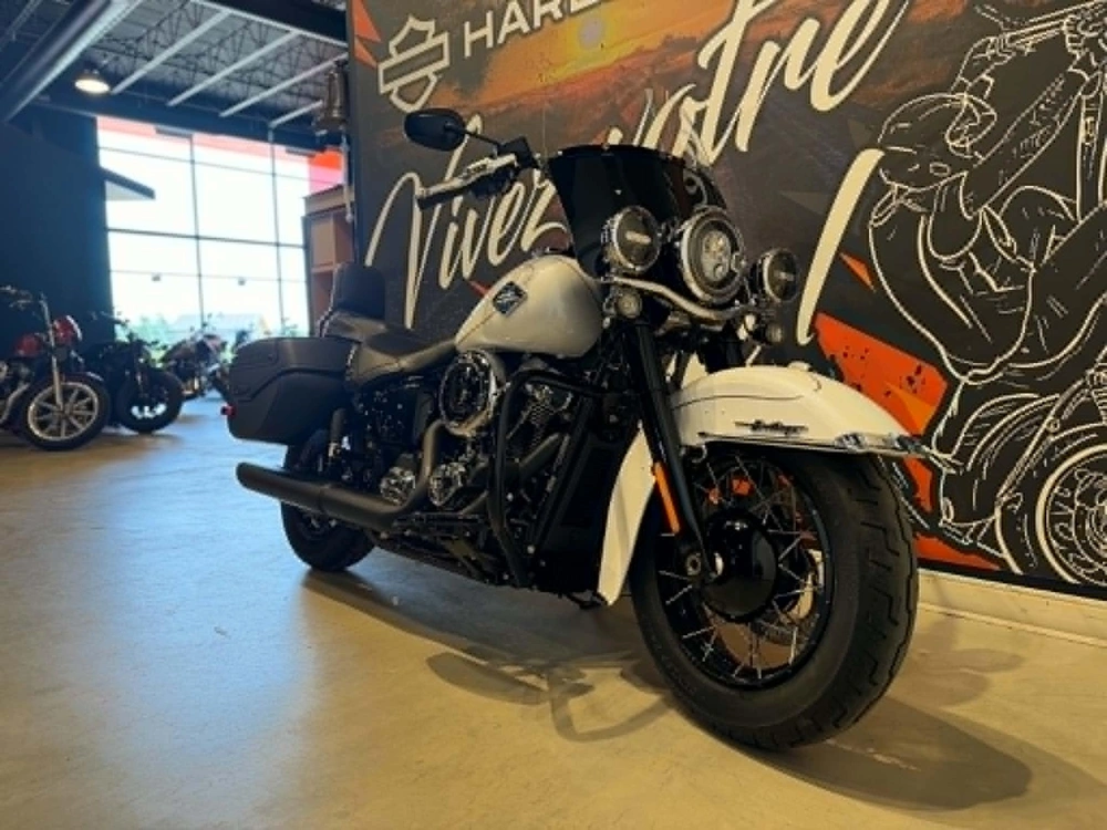 Harley-davidson Heritage Softail 2025 alt