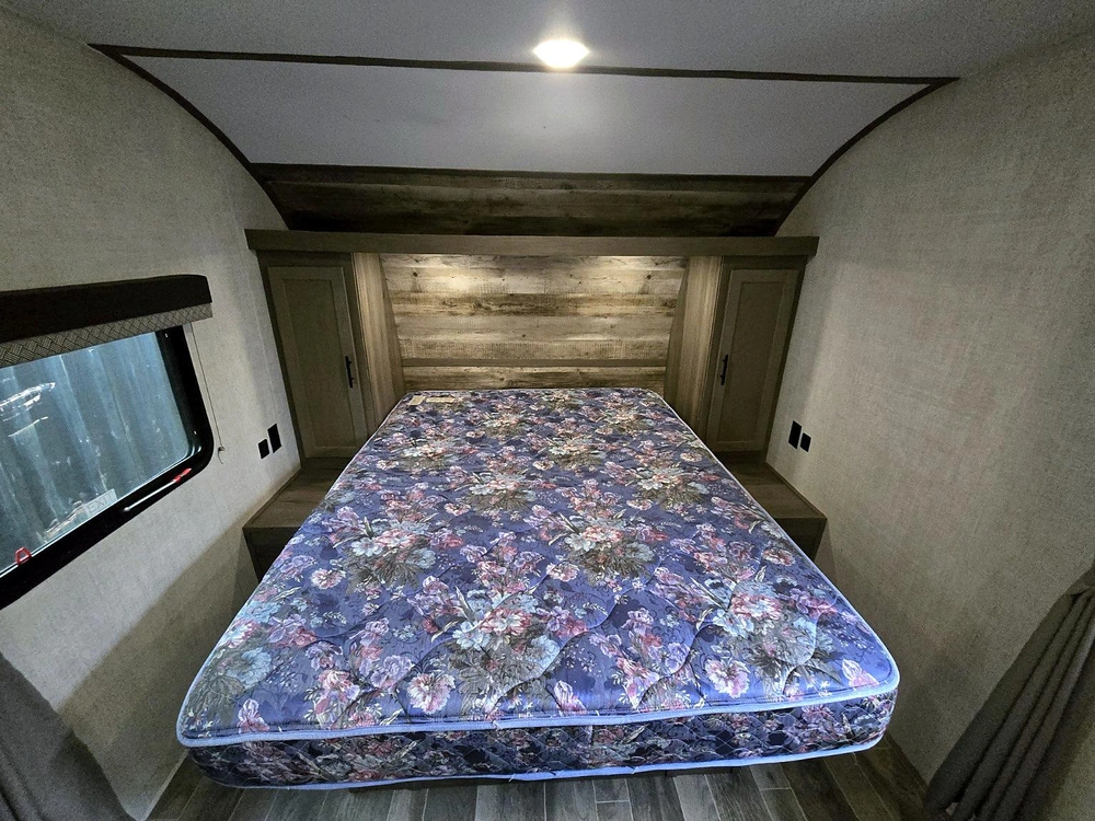 2022 Gulf Stream Ameri Lite 248bh alt