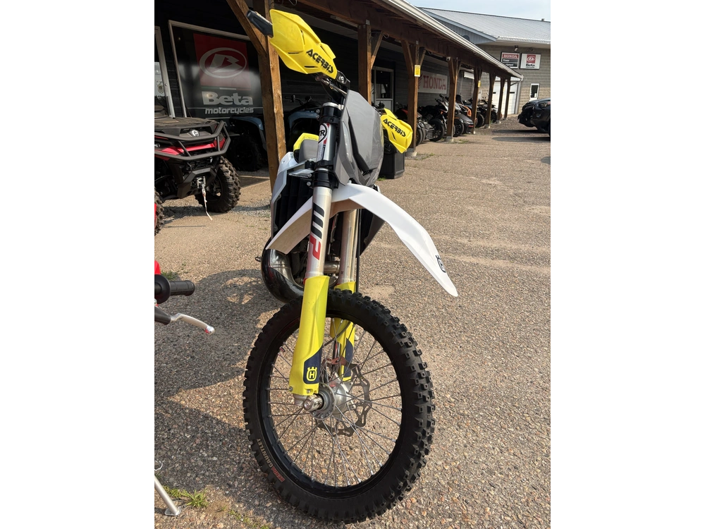 2023 Husqvarna Tx 300 Bt alt