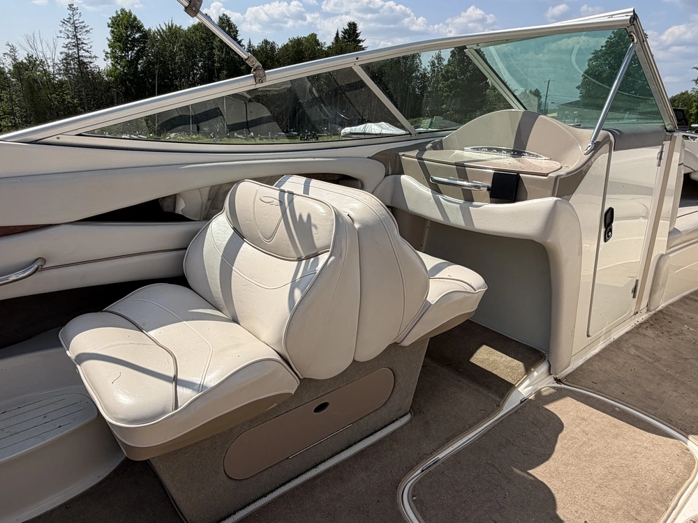 Maxum Marine 2300 2001 alt
