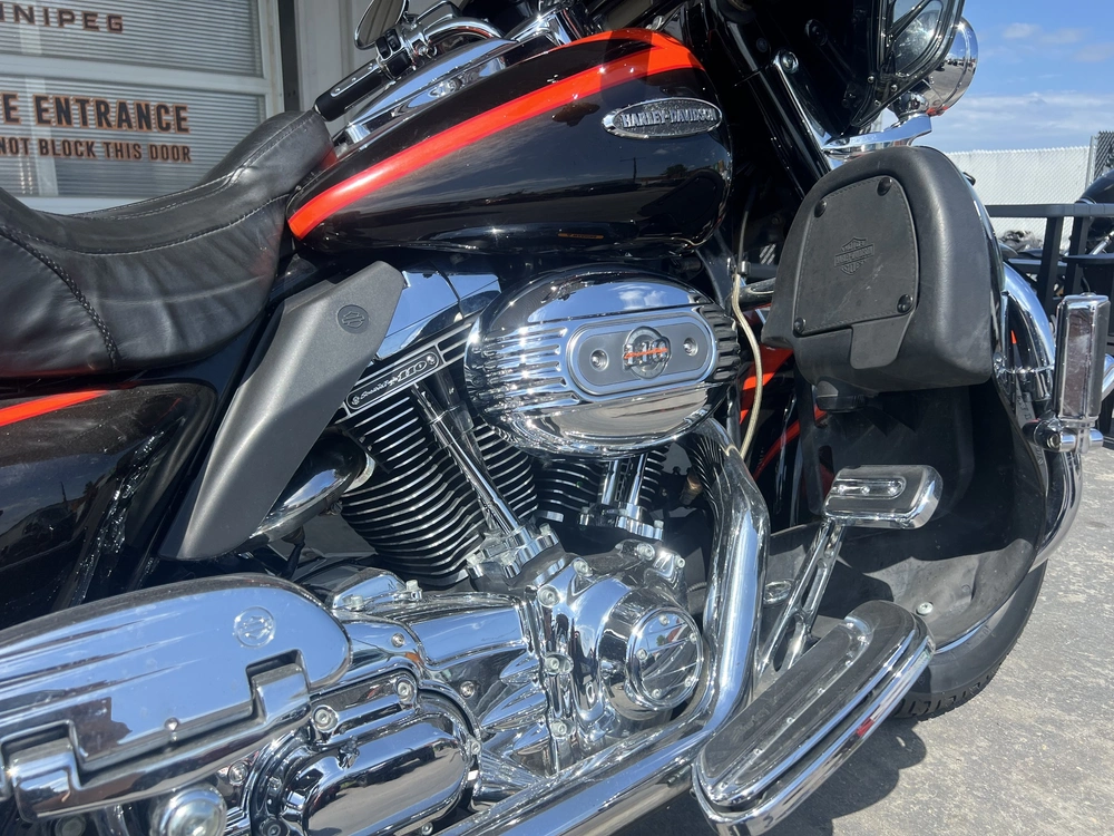 2007 Harley-davidson Cvo Screamin' Eagle Electra Glide Ultra alt