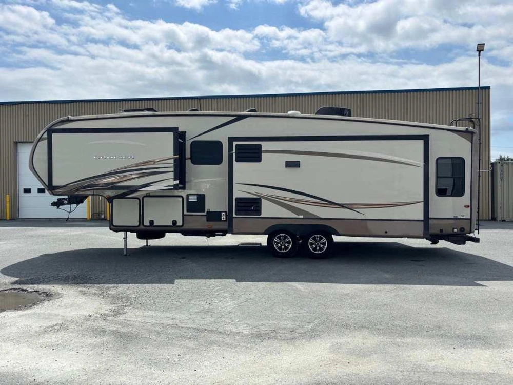 Crossroads Cruiser 333rl 2015 alt