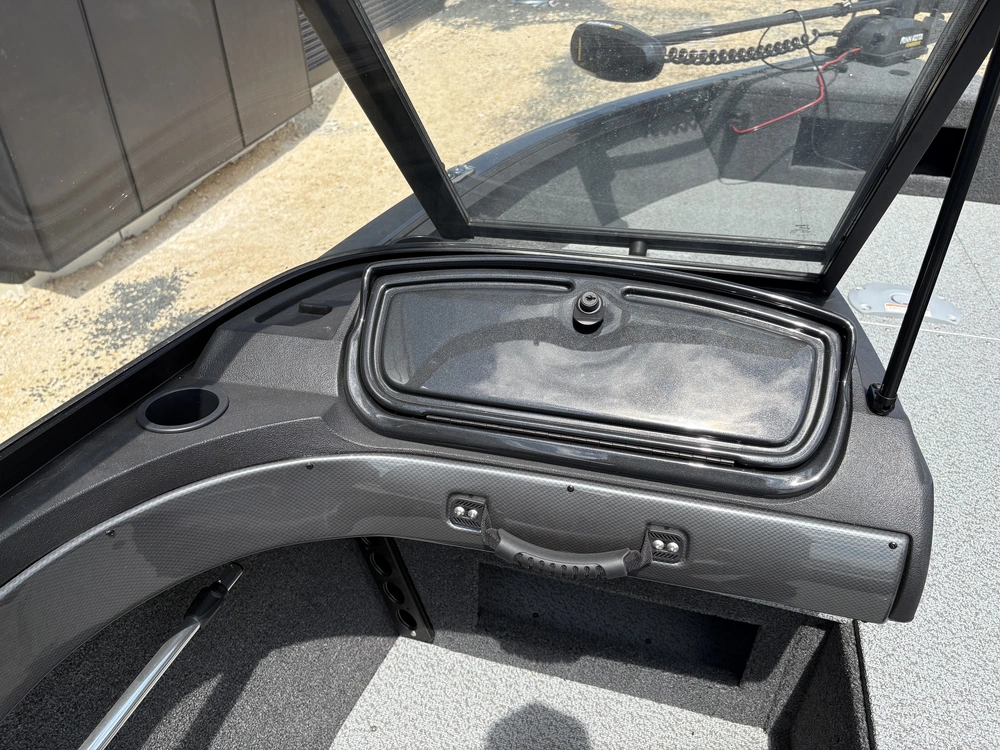 2025 Crestliner 1750 Hawk Wt Jumpseat - Gun Metal alt