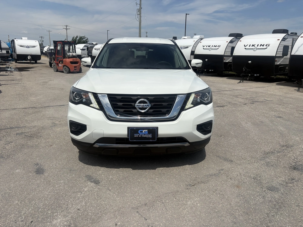 2017 Nissan Pathfinder alt