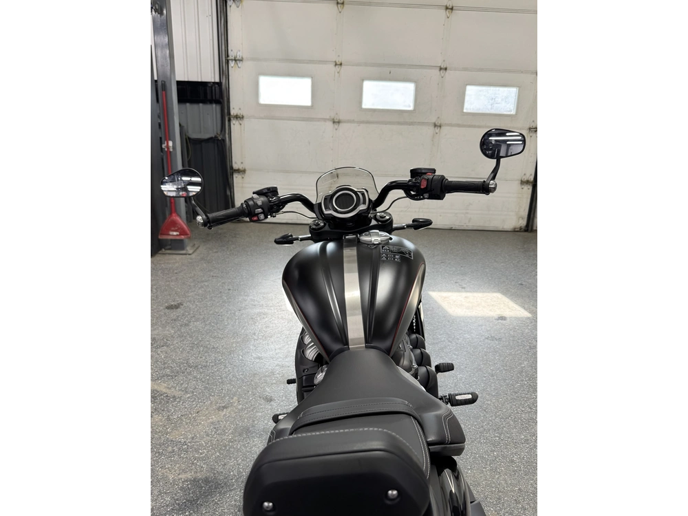 Triumph Rocket 3 Storm Gt 2026 alt
