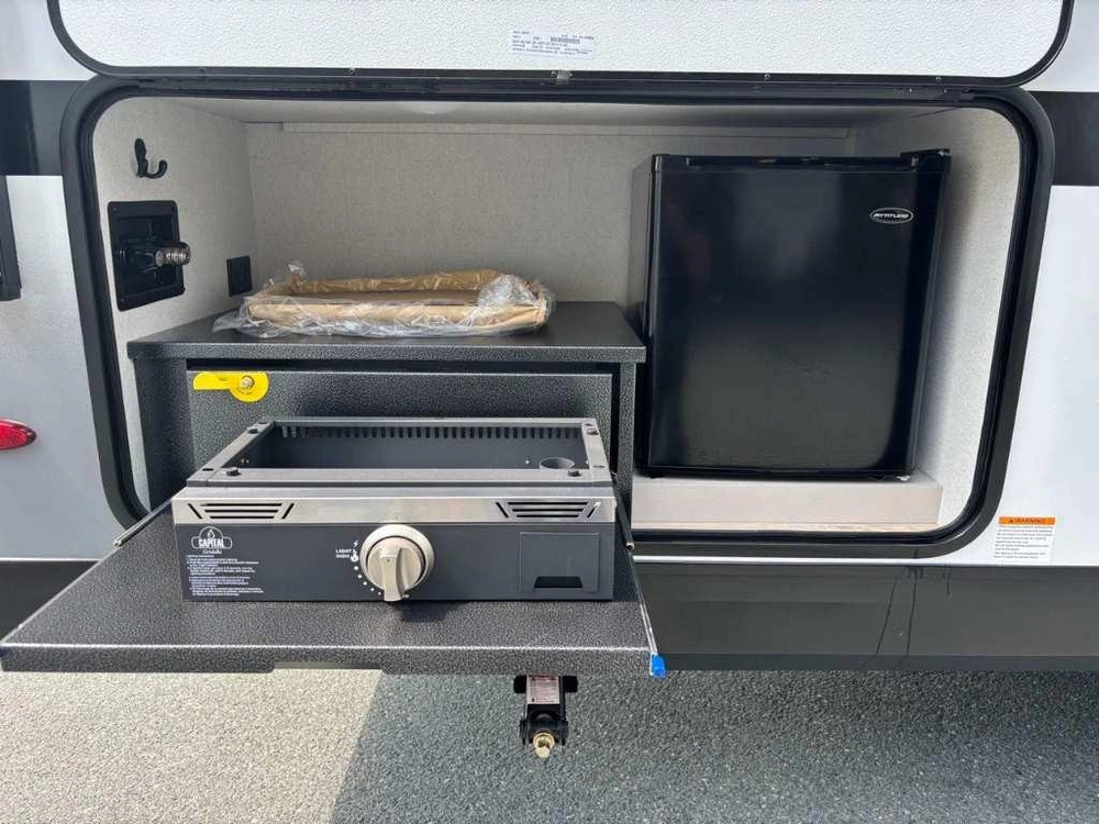Jayco Jay Feather 25bh 2027 alt