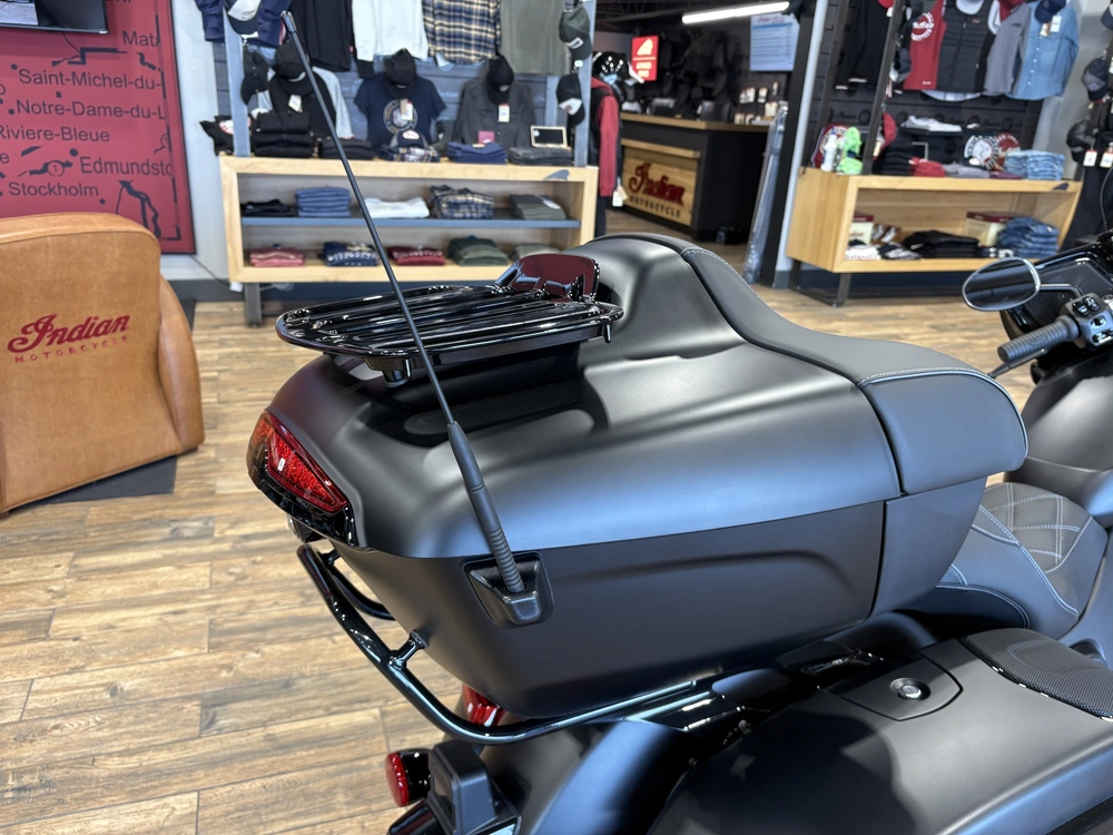 Indian Motorcycle Roadmaster Powerplus Noir 2026 alt