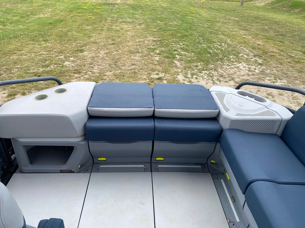 2025 Sea-doo/brp Seadoo Switch 21' Limited 230hp alt