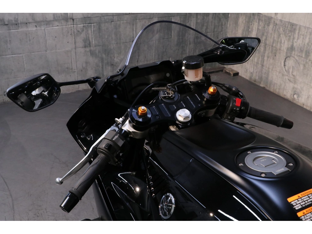 Yamaha Yzf-r7 2025 alt