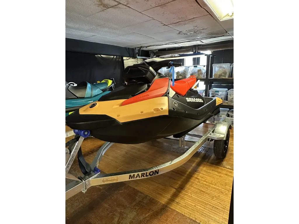 2026 Sea-Doo Spark For 3 - 90 Convenience Package with iBR® and Audio 