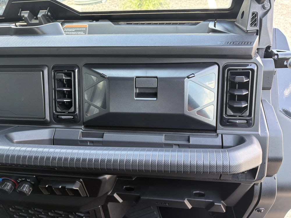 2026 Can-am Defender Max Xt Hd11 Cab alt