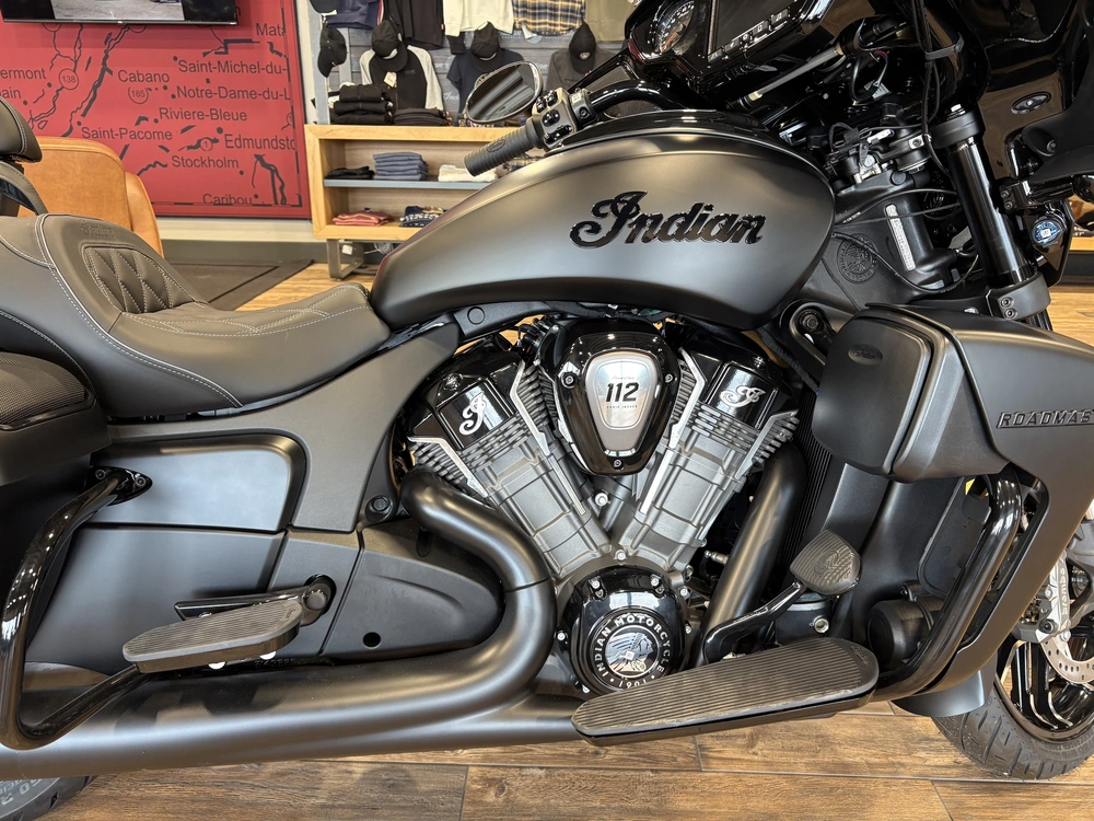 Indian Motorcycle Roadmaster Powerplus Noir 2026 alt