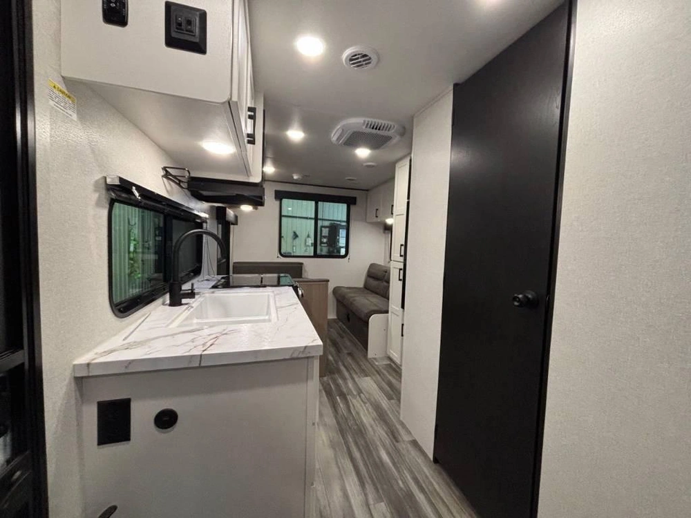 Jayco Jay Flight Slx 210qb 2026 alt