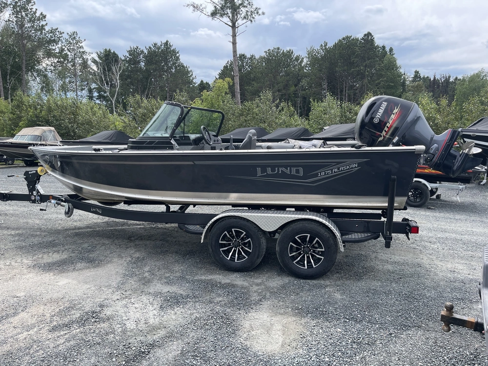 2025 Lund Boat Co 1875 Alaskan Sport alt