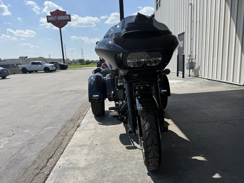 Harley-Davidson ROAD GLIDE 3 2025
