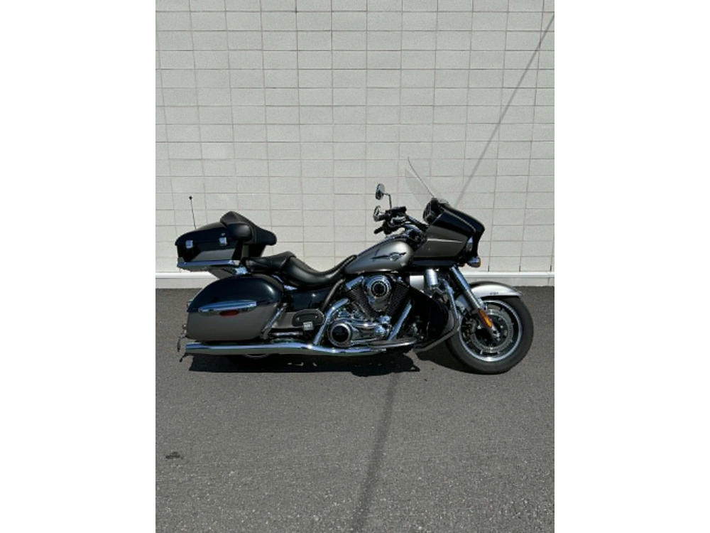 Kawasaki Vulcan 1700 Voyager 2016 alt