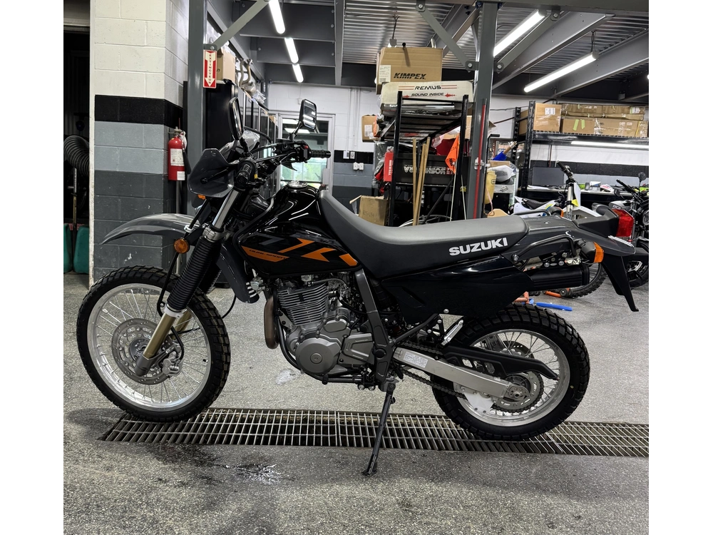 2026 Suzuki Dr650sem6 alt