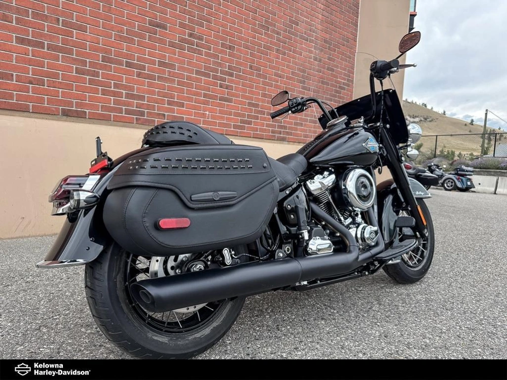 2026 Harley-davidson Flhc - Heritage Classic alt