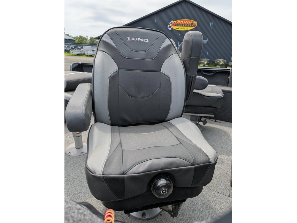2024 Lund Boat Co 1875 Impact Xs alt