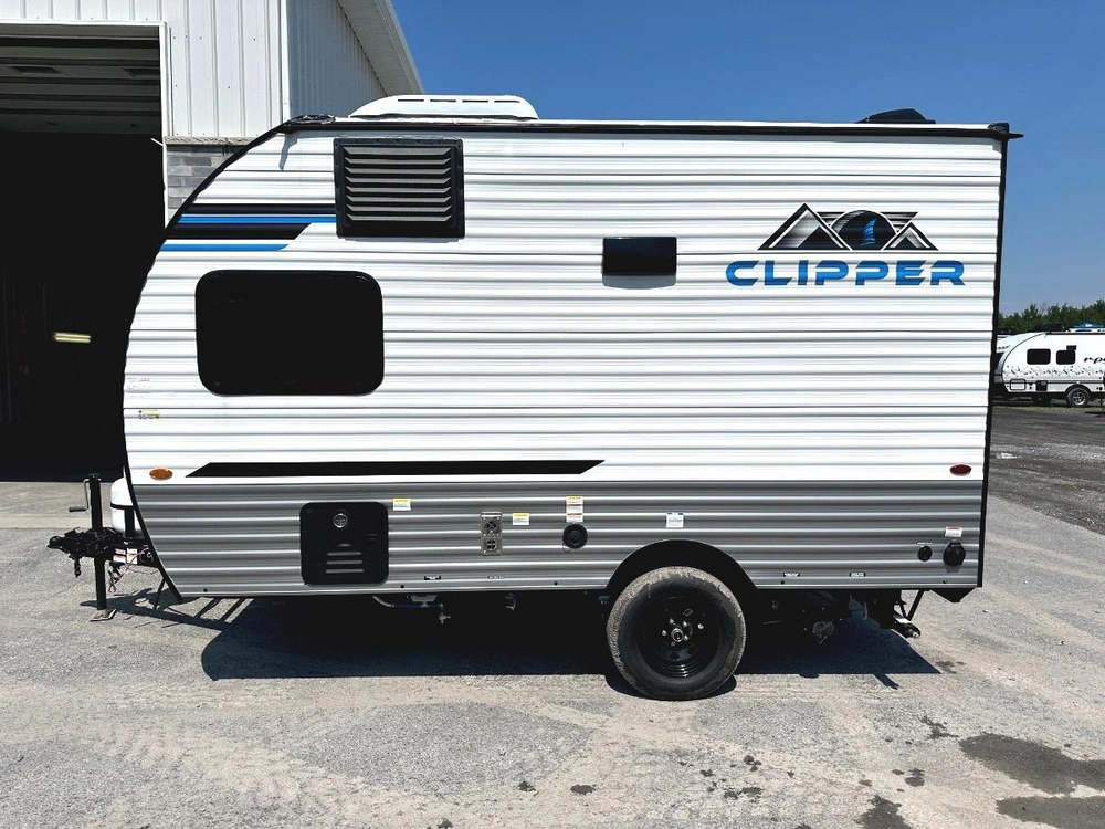 2027 Coachmen Clipper 12rd alt