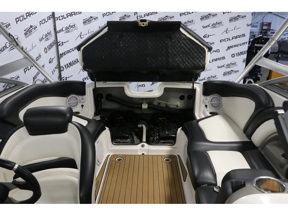 Yamaha 242 Ltd S 2011 alt