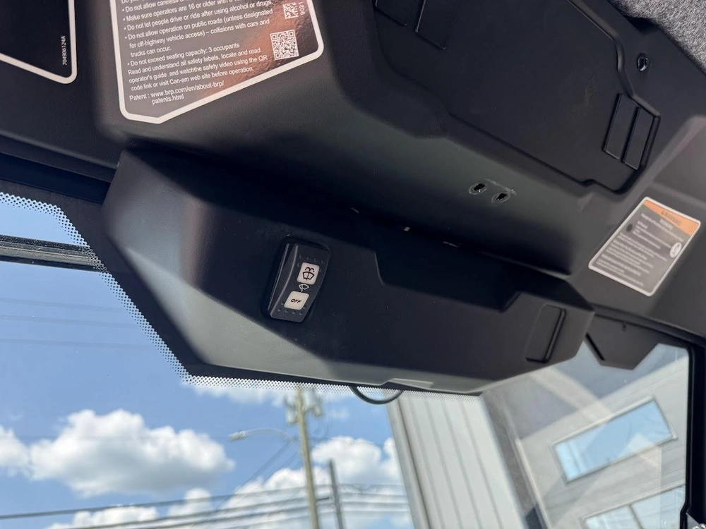 Can-am Defender Dps Cab Hd9 2025 alt