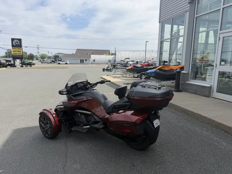 Can-Am SPYDER F3 STS 1330 2026