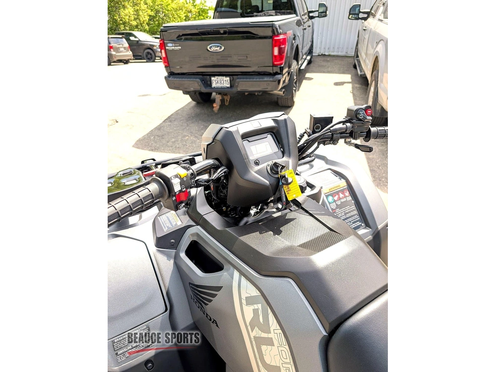 2026 Honda Rubicon 520 Irs Eps | 🌟 Comparable Polaris Sportsman 570 & Yamaha Kodiak 🌟 | alt