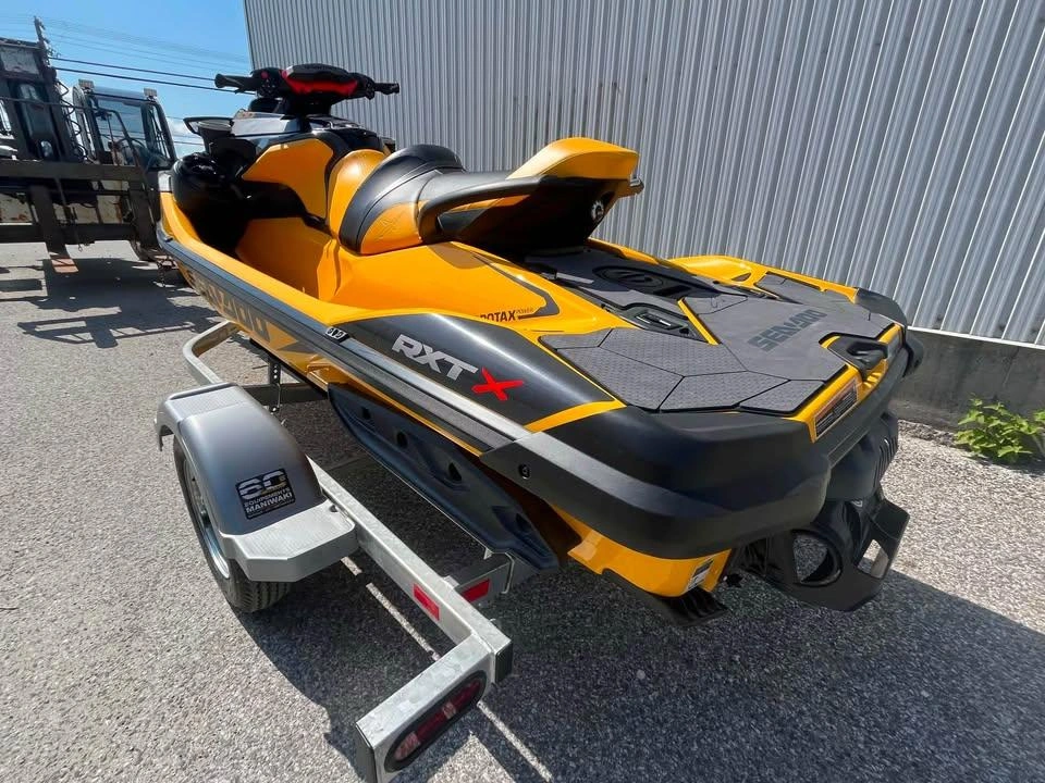 2023 Sea Doo Rxt X 300 Tech Package alt