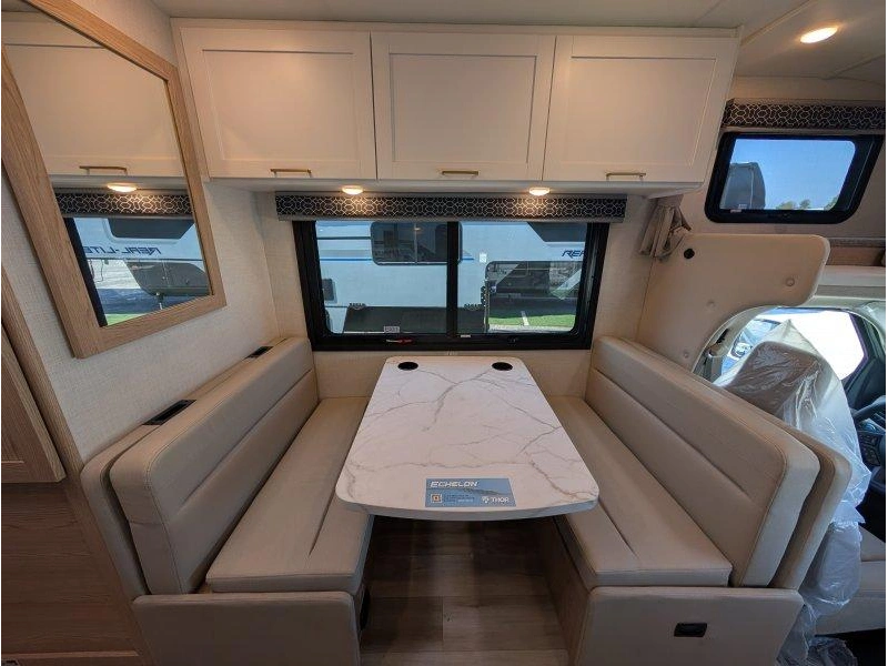Thor Motor Coach Echelon Lz22 2027 alt