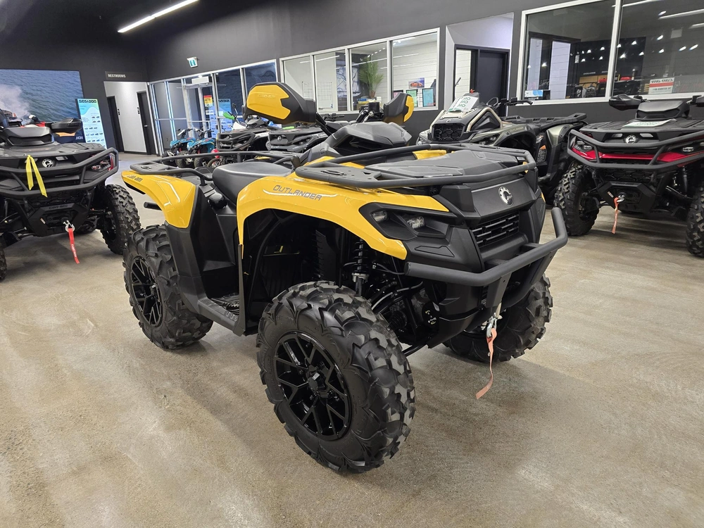 2024 Brp Outlander Xt 700 alt
