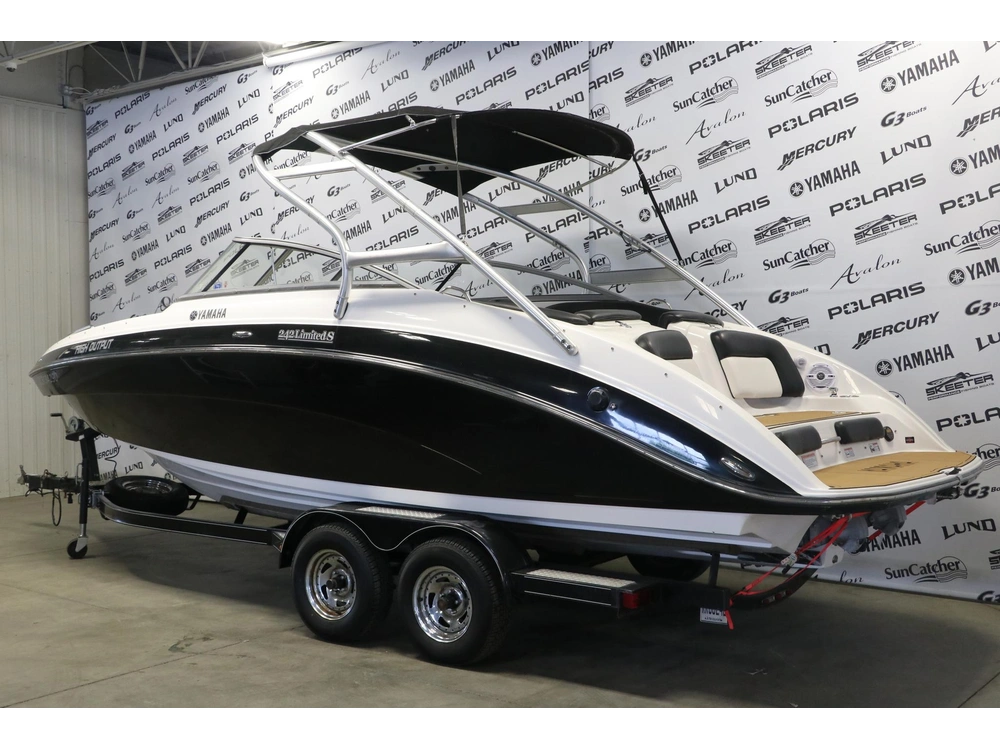 Yamaha 242 Ltd S 2011 alt