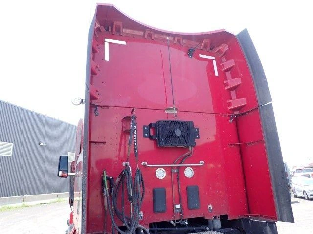 Peterbilt 579 2024