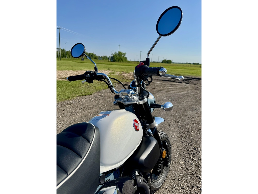 2025 Honda Monkey Abs alt