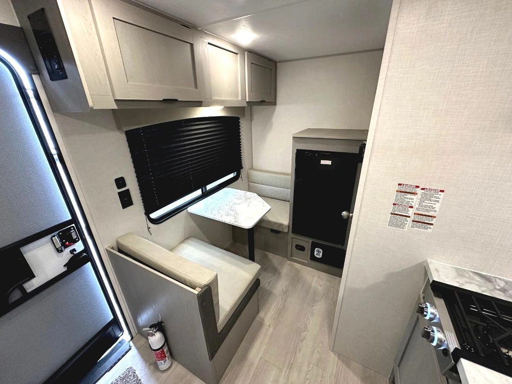 2027 Coachmen Clipper 12rd alt