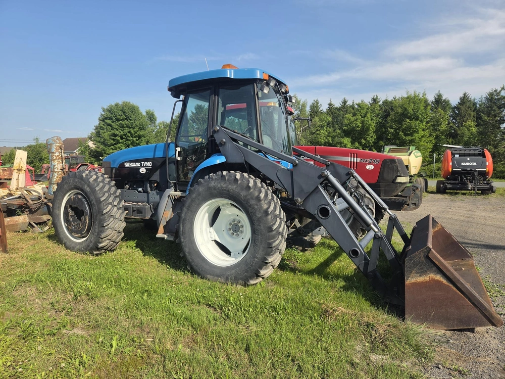New Holland Tv140 2000 alt