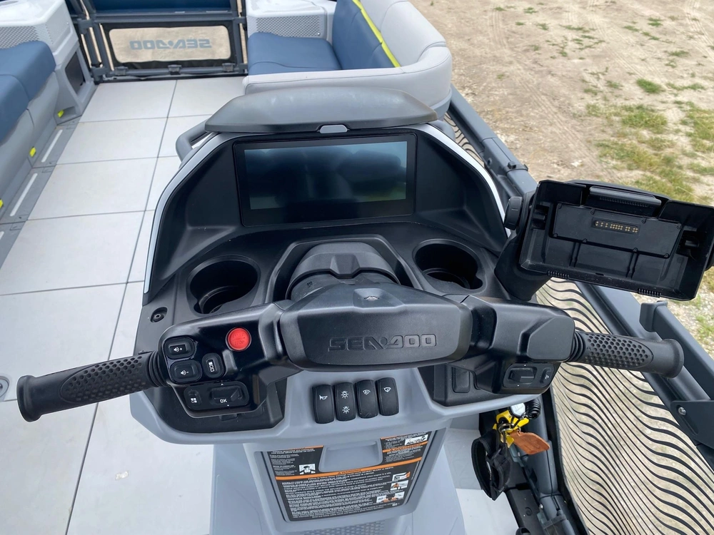2025 Sea-doo/brp Seadoo Switch 21' Limited 230hp alt