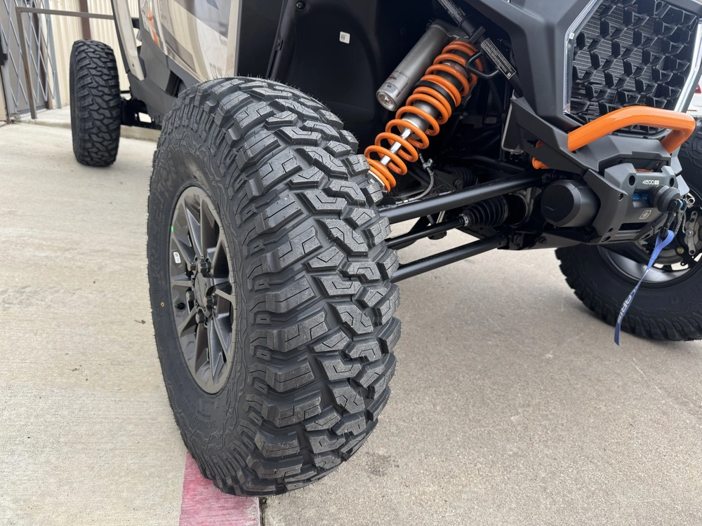 2026 Polaris Rzr Xp S 4 1000 Ultimate alt