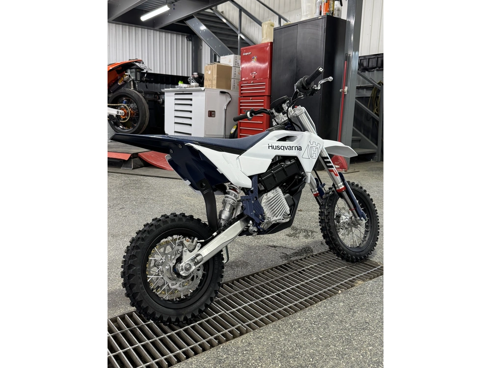 Husqvarna Ee 5 2027 alt