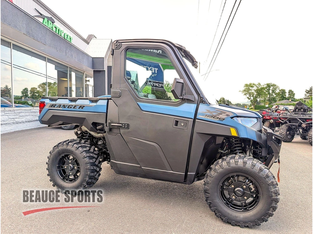 2025 Polaris Ranger Xp 1000 Premium Blue Labyrinth 🎯 Utv Travail Premium Defender Hd9 Commander Xt Mule Pro Faible Kilométrage Polyvalent 🟢 alt