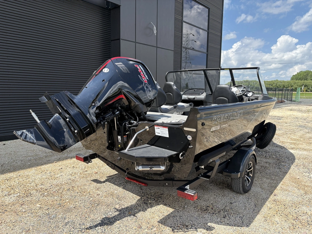 2025 Crestliner 1750 Hawk Wt Jumpseat - Black Metallic alt