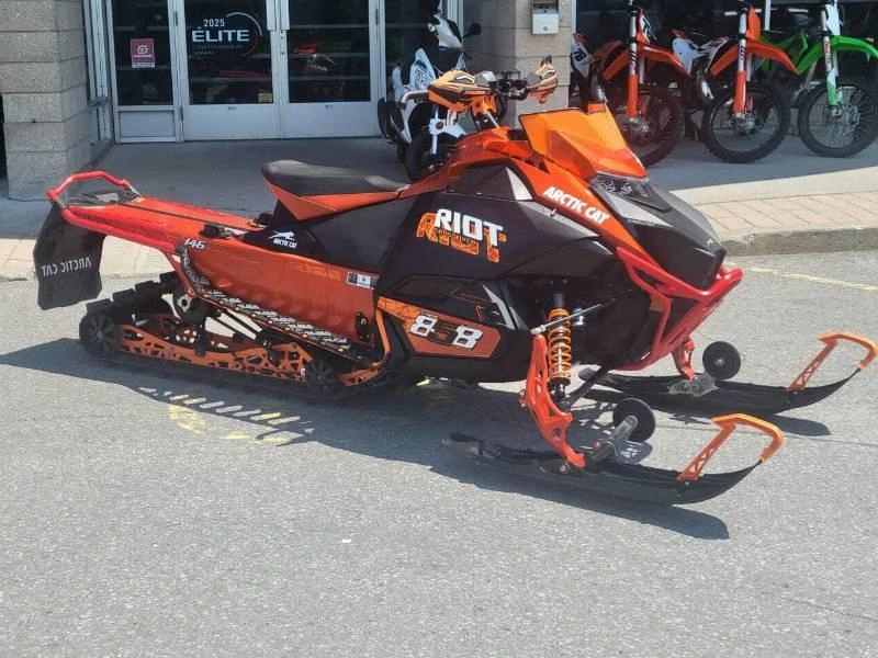 2025 Arctic Cat Riot 858 Orange alt