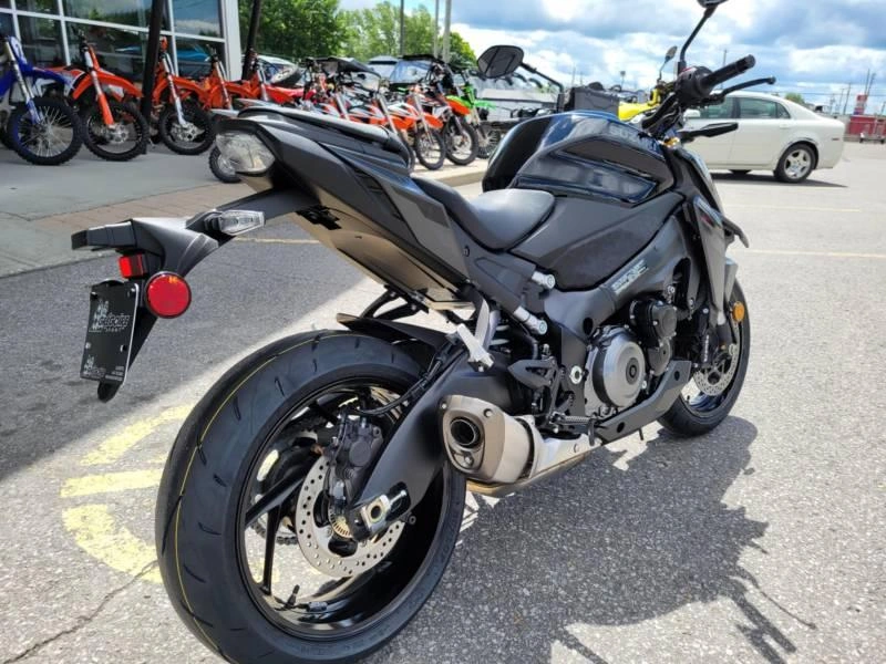 2025 Suzuki Gsx-s1000a alt