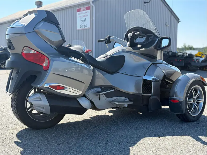 Can-Am SPYDER RTS 2011
