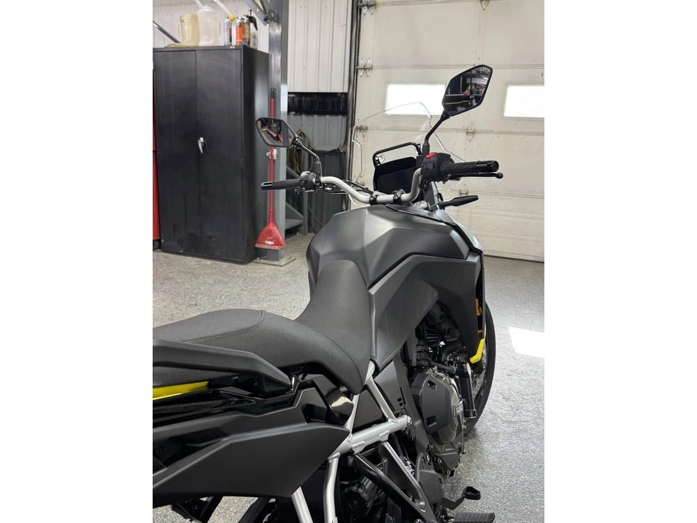 Suzuki V-strom 800 2025 alt