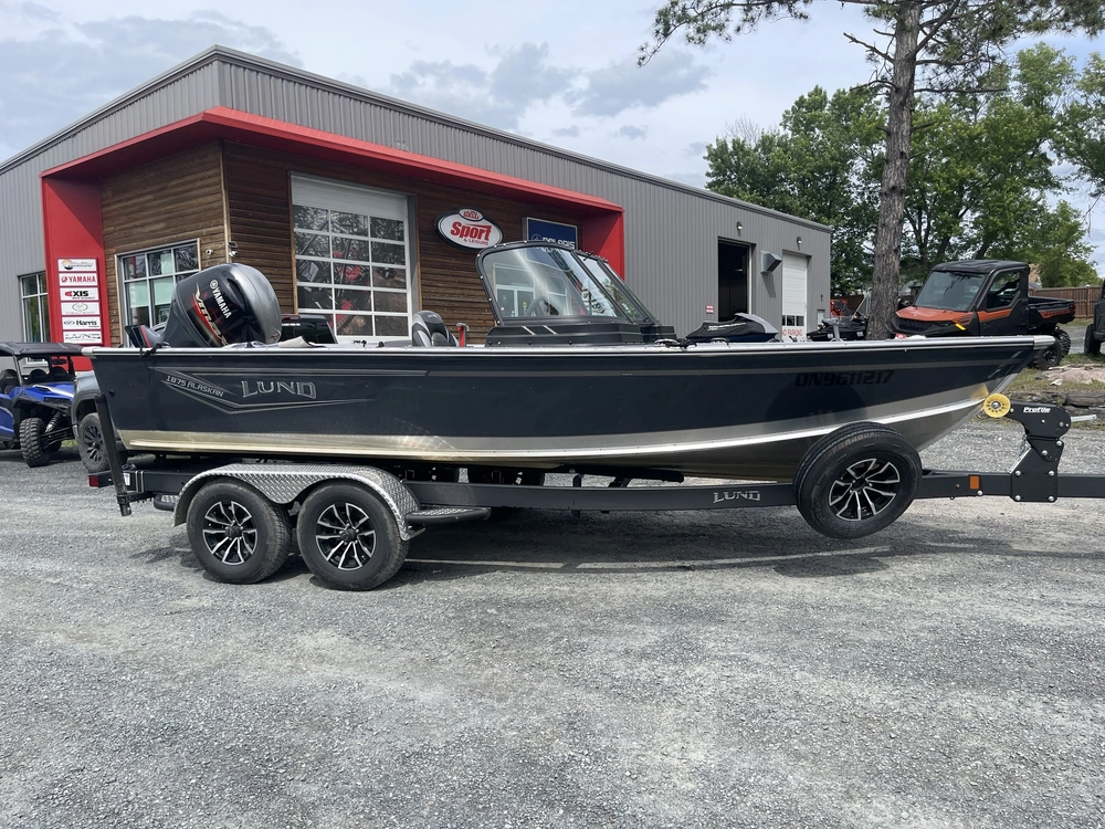 2025 Lund Boat Co 1875 Alaskan Sport alt
